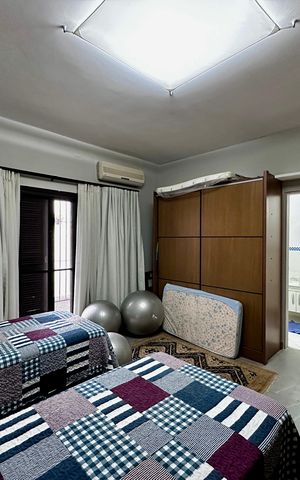 Casa à venda com 150m², 3 quartos e 8 vagas Casa à venda com 150m², 3 quartos e 8 vagasSuíte 1