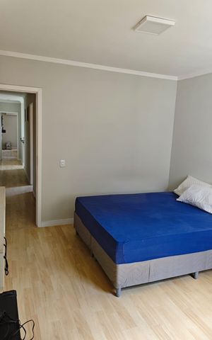 Casa à venda com 170m², 3 quartos e 2 vagas Casa à venda com 170m², 3 quartos e 2 vagasQuarto