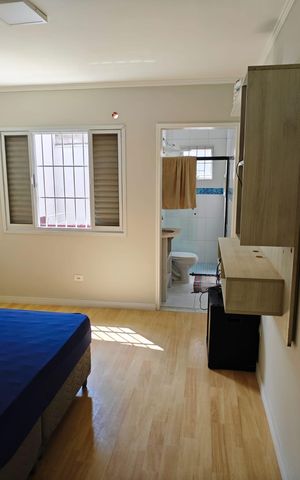 Casa à venda com 170m², 3 quartos e 2 vagas Casa à venda com 170m², 3 quartos e 2 vagasQuarto