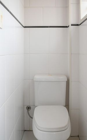 Apartamento à venda com 90m², 2 quartos e 1 vaga Apartamento à venda com 90m², 2 quartos e 1 vagaBanheiro de Serviço