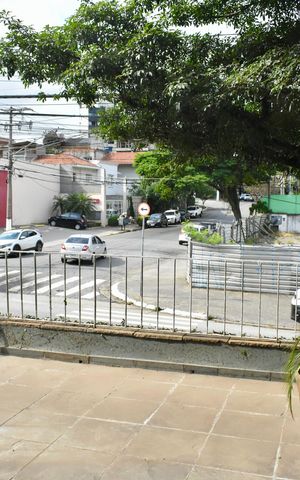Casa para alugar com 145m², 3 quartos e 2 vagas Casa para alugar com 145m², 3 quartos e 2 vagasSala