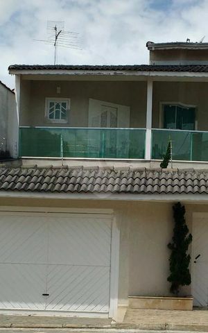 Casa à venda com 355m², 4 quartos e 6 vagas