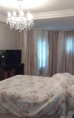 Casa à venda com 355m², 4 quartos e 6 vagas