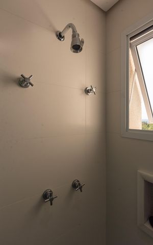 Apartamento à venda com 138m², 3 quartos e 2 vagas Apartamento à venda com 138m², 3 quartos e 2 vagasBanheiro da Suíte 2