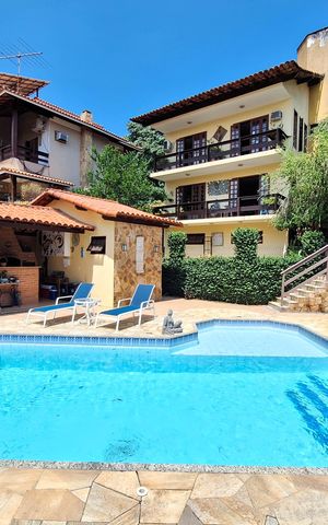 Casa de condomínio à venda com 227m², 4 quartos e 2 vagas Casa de condomínio à venda com 227m², 4 quartos e 2 vagasQuintal