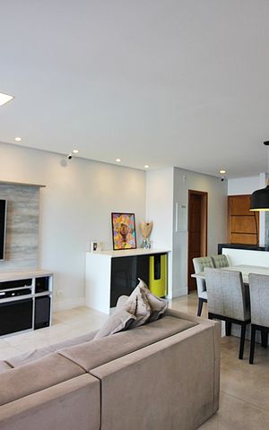 Apartamento para alugar com 90m², 2 quartos e 2 vagasSala