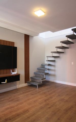Casa para alugar com 80m², 2 quartos e 1 vagaSala