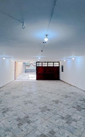 Casa à venda com 359m², 3 quartos e 5 vagasGaragem