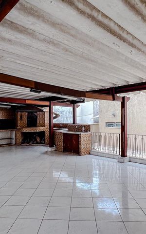 Casa à venda com 359m², 3 quartos e 5 vagasChurrasqueira