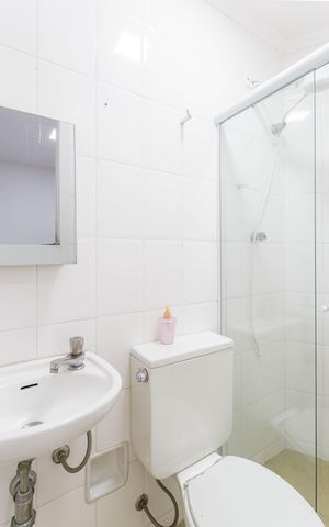 Apartamento à venda com 212m², 4 quartos e 2 vagas Apartamento à venda com 212m², 4 quartos e 2 vagasBanheiro de serviço