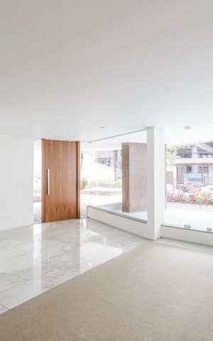 Apartamento à venda com 212m², 4 quartos e 2 vagas Apartamento à venda com 212m², 4 quartos e 2 vagasHall social