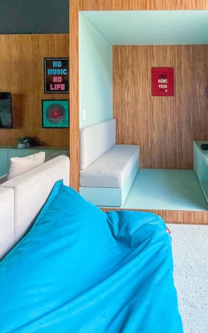 Studio à venda com 37m², 1 quarto e sem vaga Studio à venda com 37m², 1 quarto e sem vagaÁrea comum - Salão de jogos