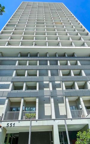 Studio à venda com 37m², 1 quarto e sem vaga Studio à venda com 37m², 1 quarto e sem vagaFachada