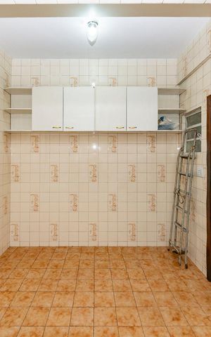 Apartamento à venda com 107m², 3 quartos e sem vaga Apartamento à venda com 107m², 3 quartos e sem vagaCozinha