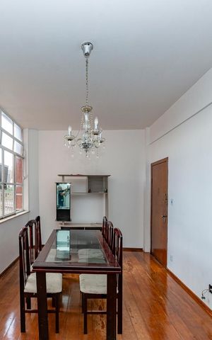 Apartamento à venda com 107m², 3 quartos e sem vaga Apartamento à venda com 107m², 3 quartos e sem vagaSala