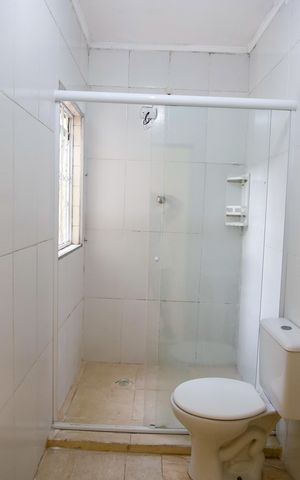Casa à venda com 75m², 1 quarto e sem vaga Casa à venda com 75m², 1 quarto e sem vagaBanheiro