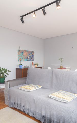 Apartamento à venda com 108m², 3 quartos e 1 vaga Apartamento à venda com 108m², 3 quartos e 1 vagaSala