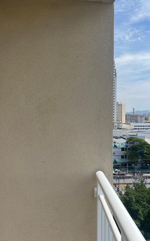 Apartamento à venda com 27m², 1 quarto e sem vaga Apartamento à venda com 27m², 1 quarto e sem vagaVaranda