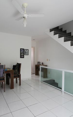 Casa de condomínio para alugar com 120m², 2 quartos e 1 vagaSala