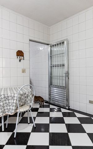 Casa à venda com 268m², 3 quartos e 2 vagas Casa à venda com 268m², 3 quartos e 2 vagasCozinha da Casa 1