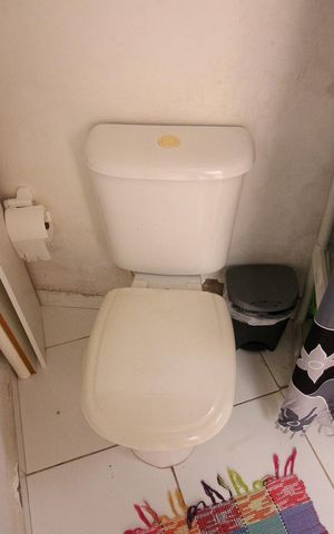 Casa de condomínio à venda com 110m², 2 quartos e 1 vagaBanheiro de Serviço