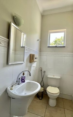 Casa para alugar com 280m², 4 quartos e 8 vagas Casa para alugar com 280m², 4 quartos e 8 vagasBanheiro da Suíte 2