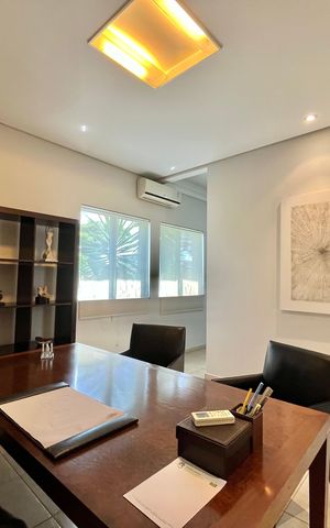 Casa para alugar com 280m², 4 quartos e 8 vagas Casa para alugar com 280m², 4 quartos e 8 vagasSuite 1