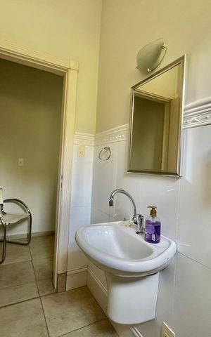 Casa para alugar com 280m², 4 quartos e 8 vagas Casa para alugar com 280m², 4 quartos e 8 vagasBanheiro da Suíte 2