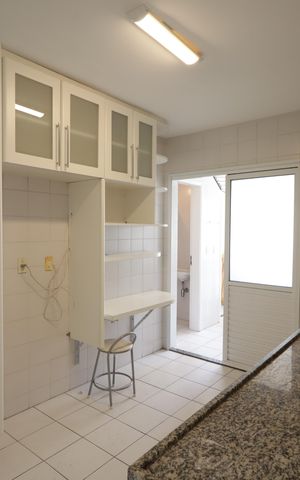 Apartamento à venda com 106m², 3 quartos e 2 vagasCozinha