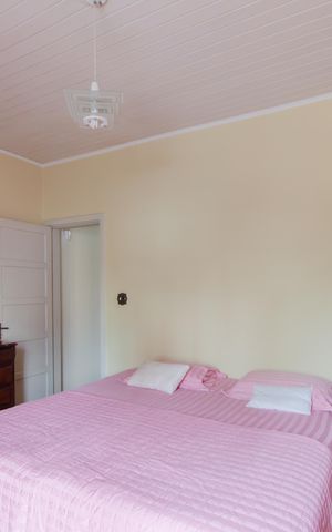 Casa à venda com 175m², 3 quartos e 1 vaga Casa à venda com 175m², 3 quartos e 1 vagaSuíte