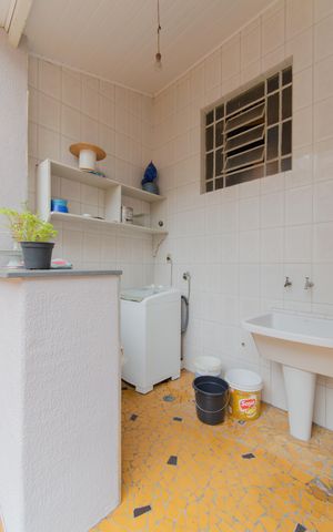 Casa à venda com 175m², 3 quartos e 1 vaga Casa à venda com 175m², 3 quartos e 1 vagaÁrea de Serviço