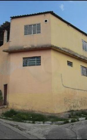 Casa à venda com 120m², 3 quartos e 2 vagas