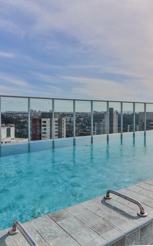 Studio à venda com 25m², 1 quarto e 1 vaga Studio à venda com 25m², 1 quarto e 1 vagaÁrea comum - Piscina