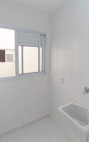 Apartamento à venda com 44m², 2 quartos e 1 vaga Apartamento à venda com 44m², 2 quartos e 1 vagaCozinha e Área de Serviço