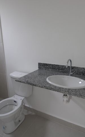 Apartamento à venda com 80m², 2 quartos e 1 vagaBanheiro da suíte