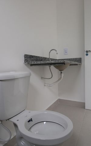 Apartamento à venda com 80m², 2 quartos e 1 vagaBanheiro da suíte