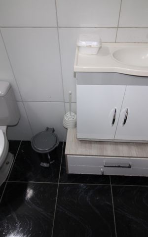 Casa para alugar com 238m², 2 quartos e 3 vagasBanheiro