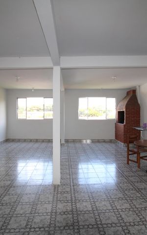 Casa para alugar com 238m², 2 quartos e 3 vagasSalão