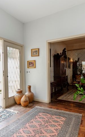 Casa à venda com 1500m², 3 quartos e 4 vagas Casa à venda com 1500m², 3 quartos e 4 vagasHall de Entrada