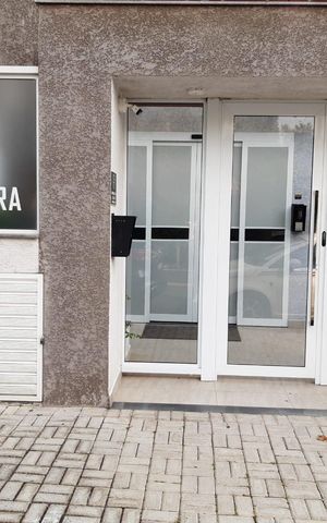Apartamento à venda com 31m², 1 quarto e sem vaga Apartamento à venda com 31m², 1 quarto e sem vagaFachada