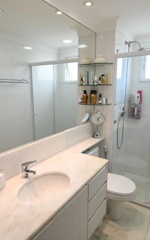 Apartamento à venda com 131m², 3 quartos e 3 vagasBanheiro 2