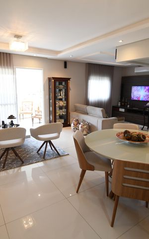 Apartamento à venda com 131m², 3 quartos e 3 vagasSala