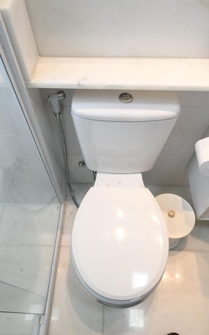 Apartamento à venda com 131m², 3 quartos e 3 vagasBanheiro 1