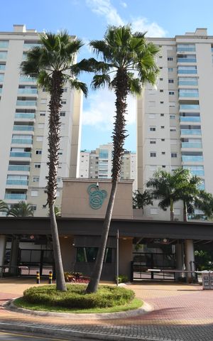Apartamento à venda com 131m², 3 quartos e 3 vagasFachada e portaria