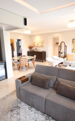 Apartamento à venda com 131m², 3 quartos e 3 vagasSala