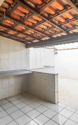 Casa à venda com 350m², 3 quartos e 2 vagas Casa à venda com 350m², 3 quartos e 2 vagasÁrea de Serviço