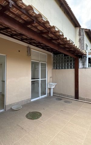 Casa de condomínio à venda com 112m², 3 quartos e 1 vaga Casa de condomínio à venda com 112m², 3 quartos e 1 vagaÁrea de Serviço e Área Externa
