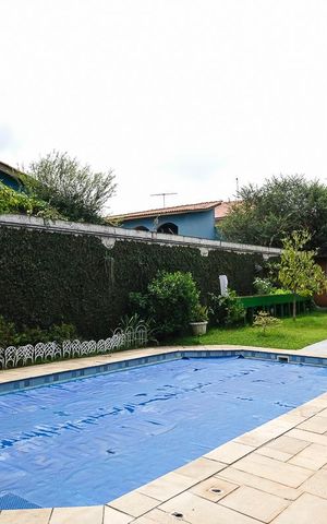 Casa à venda com 585m², 4 quartos e 10 vagasQuintal