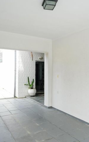 Casa à venda com 585m², 4 quartos e 10 vagasGaragem