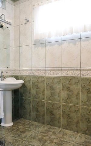Casa à venda com 585m², 4 quartos e 10 vagasLavabo